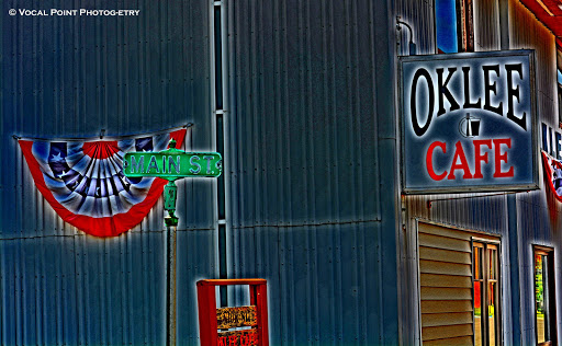 Oklee Cafe Logo