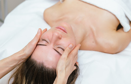 The Healthy Skin Room