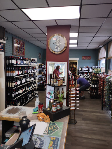 Roxy's Bottle Shop - Thumbnail