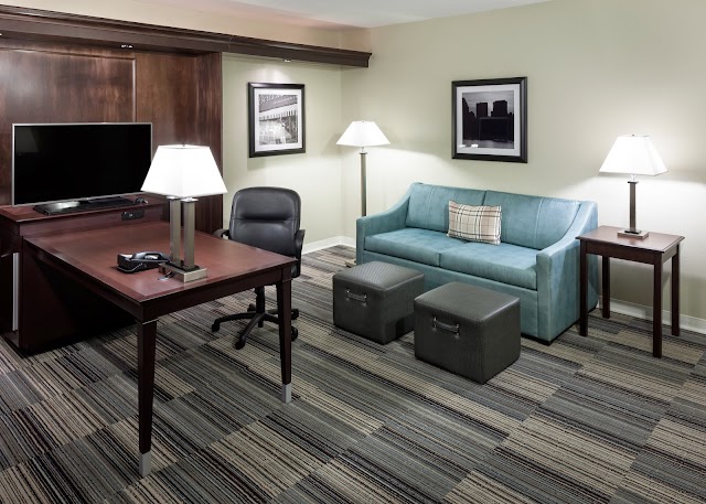 Hampton Inn & Suites Omaha-Downtown