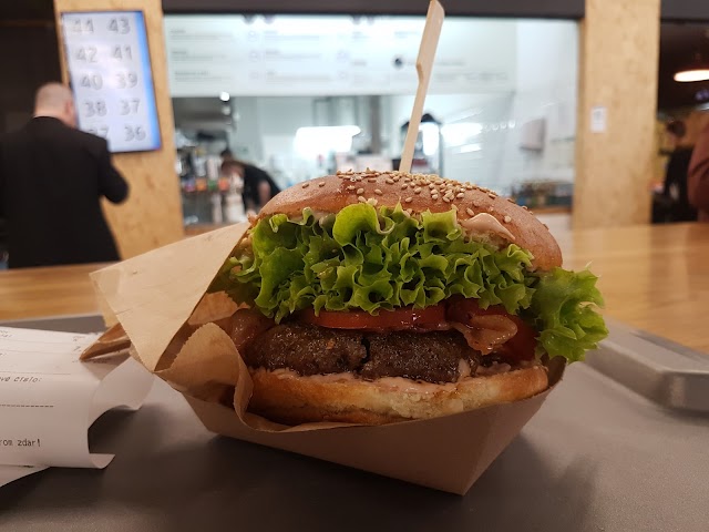 Regal Burger