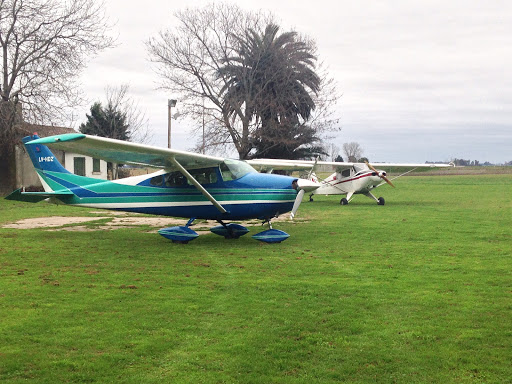 Las Flores Airport Gallery - United States