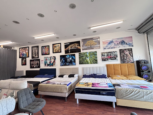 🛏️ Nouveaux ensembles literie disponibles chez Pulsat Lannemezan ! ✨

Notre espace literie accueille de nouveaux ensembles sommier + tête de lit assortis 🤩

Venez découvrir nos nouveautés et profitez de prix très attractifs sur nos matelas et sommiers 💥

💤 Trouvez la literie idéale pour des nuits tout en confort !

📍 Rendez-vous en magasin chez Pulsat Lannemezan pour découvrir toutes nos nouveautés 😊