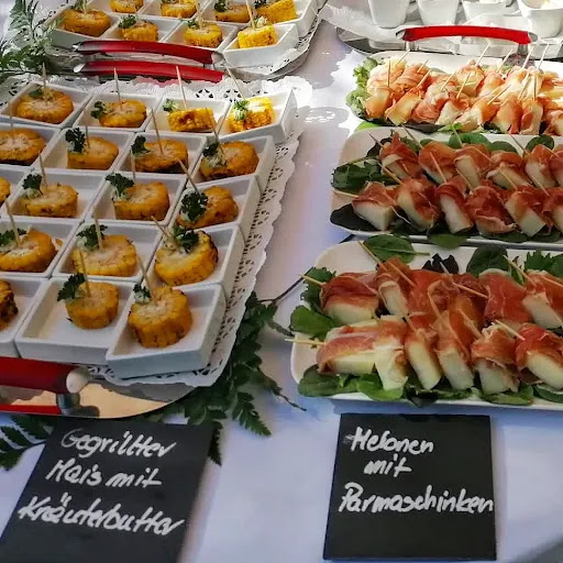 Artomega Catering - Thumbnail