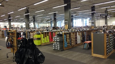 DSW Designer Shoe Warehouse