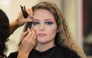 Photo n°20 de Perfect Touch Sarl Ongles & Look à Albi (Service d'épilation à la cire)