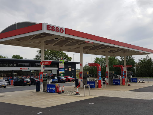 Esso Service Northampton Junction 16 - Thumbnail