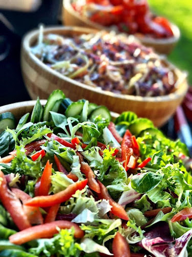 Hog Roast Leeds - Caterer