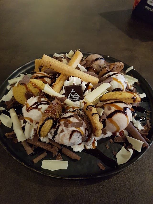 De Ijssalon van Breda Bon Appetit