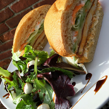 ZAZ Restaurant & Catering by null