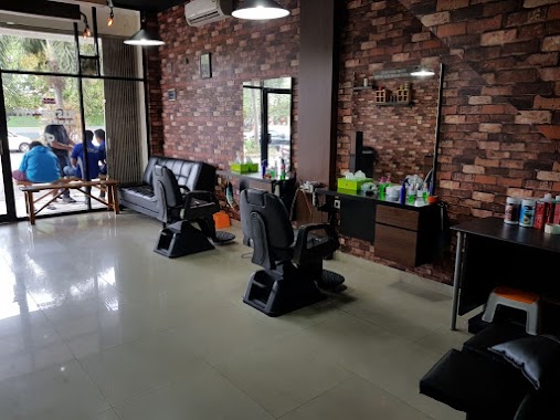 Master Cut Barber, Author: Tonny Wirya