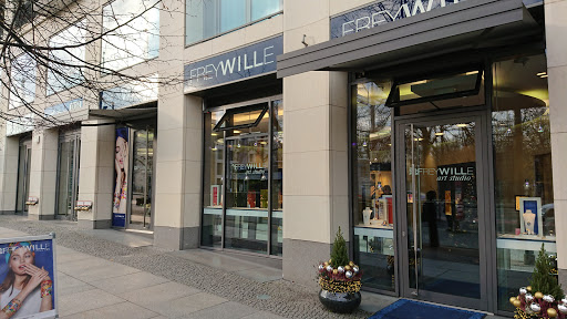 FREYWILLE - Visual
