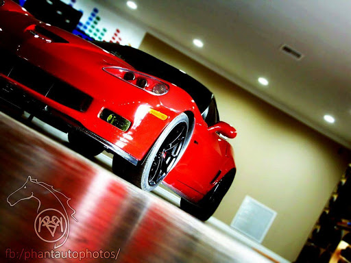 SRQ Customs - Visual
