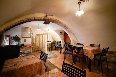 La Taberna di Rocca Calascio Via della Torre, 67020 Rocca, AQ, Italia