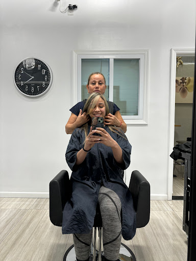 Zafra Beauty Salon Gallery - United States