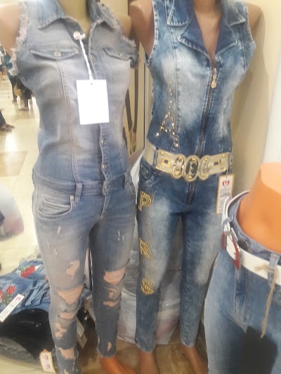 Photos of Arinj Mall