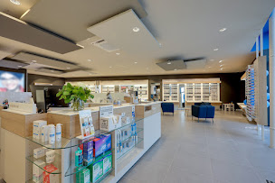 Photo n°24 de Opticien Vire - Route de Caen - Krys à Vire Normandie (Magasin de lunettes de soleil)