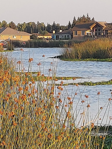 Village West Yacht Club - Thumbnail