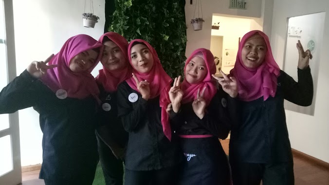 Moz5 Salon Muslimah Express & Training Center, Author: Ade Siti Rosita