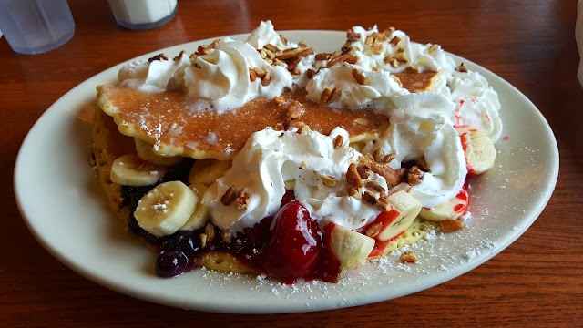 Golden Apple Grill & Breakfast House