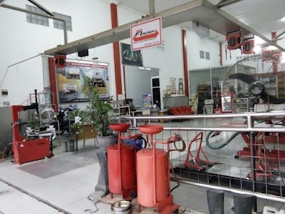 Photos of Ngadiluwih Yamaha Motor Fleet Pagora