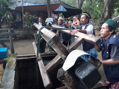 Photos of Makam Syaikh Abdulloh Asy'ari Sunan Bejagung Lor