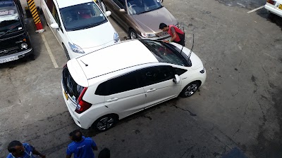 Photos of Auto Miraj Service Yard (Pvt) Ltd