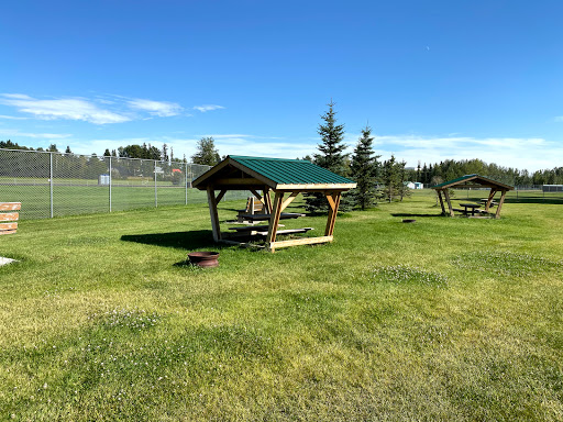 O R HEDGES LIONS CAMPGROUND Gallery - Canada