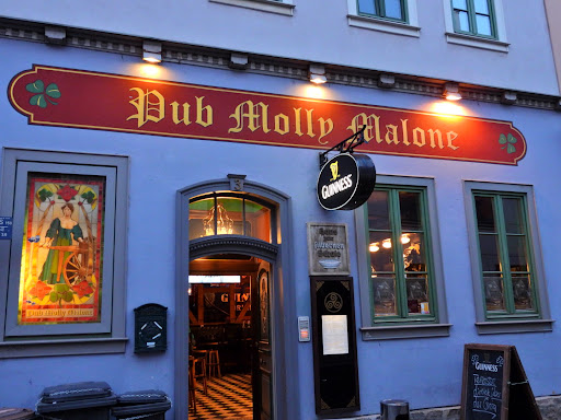 Molly Malone Irish Pub - Visual