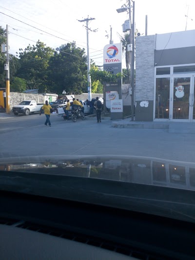 Photos of Total Delmas 31 Gas Station