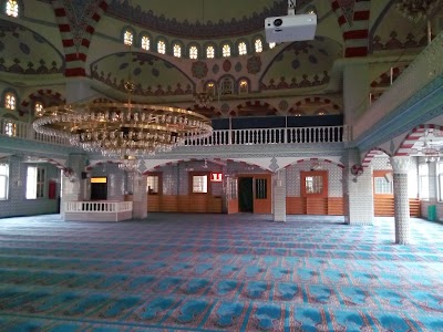 Akşemsettin Camii