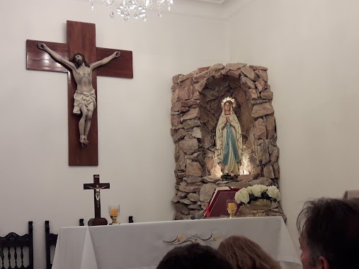 Capilla Nuestra Señora de Lourdes Avellaneda, Author: Analia Dagostino