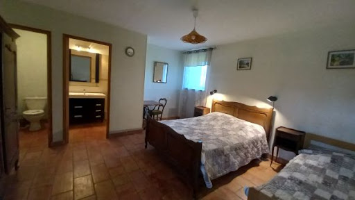 Photo de Jas de Safrene : Gîte de groupe avec piscine à la campagne, idéal séminaire, proche Montélimar et Grignan, Drôme Provençale à Marsanne (26740)