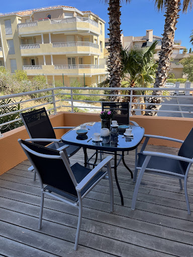 La Conciergerie de Cavalaire: villas,appartements,maisons de vacances,standing,piscine,proche plages,Cavalaire,Var - Thumbnail
