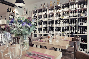 Photo n°4 de Le Ballon Rouge à Paris (Cave à vins)