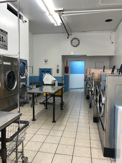 CLOTHESLINE LAUNDROMAT