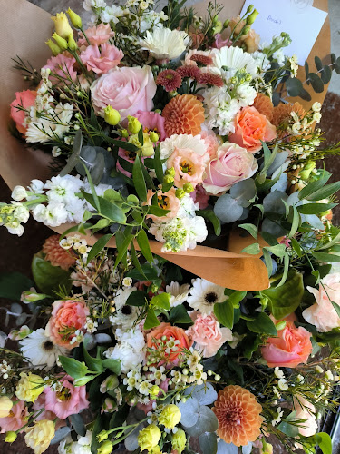 Opinii despre Atelier Floral în Pau - Fleuriste