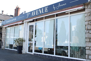Photo n°21 de Salon de Coiffure 9ème Avenue By Aurore - Vannes à Vannes (Salon de coiffure)