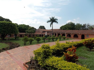 Photos of St. Peter the Apostle Seminary of Cali