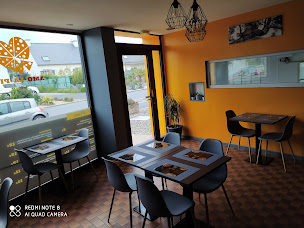 Photo n°44 de AMO LA PIZZA à Saint-Julien (Pizzeria)