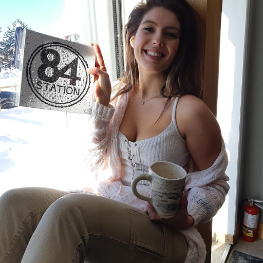 84 Station Gallery - Canada