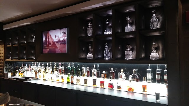 Crystal Lounge