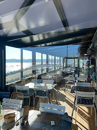 Photo n°2 de La Poissonnerie du Port, Restaurant la Cabane du Pêcheur à Saint-Cast-le-Guildo (Marché aux poissons et fruits de mer)