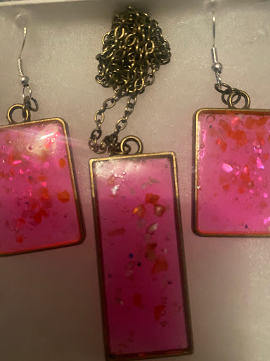 Kinlees Custom Designs - Thumbnail