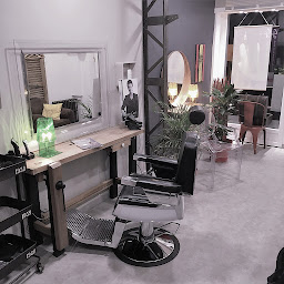 Photo n°9 de Caroline-laure Appart N10 - Coiffure Bio & Shiatsu à Cosne-Cours-sur-Loire (Centre de bien-être)