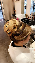 Photo n°19 de Salon 17 à Paris (Salon de coiffure)