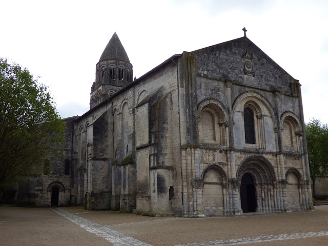 Saintes