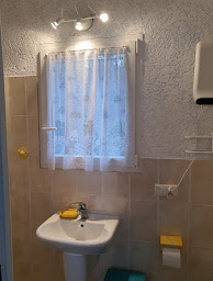 Photo n°5 de Villa des Masques à Aubais (Chambre d'hôtes)