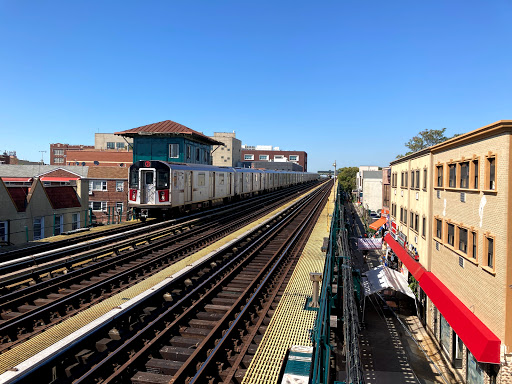 103 St–Corona Plaza - Thumbnail