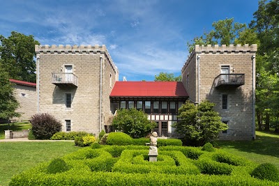Photos of Ravenwood Castle
